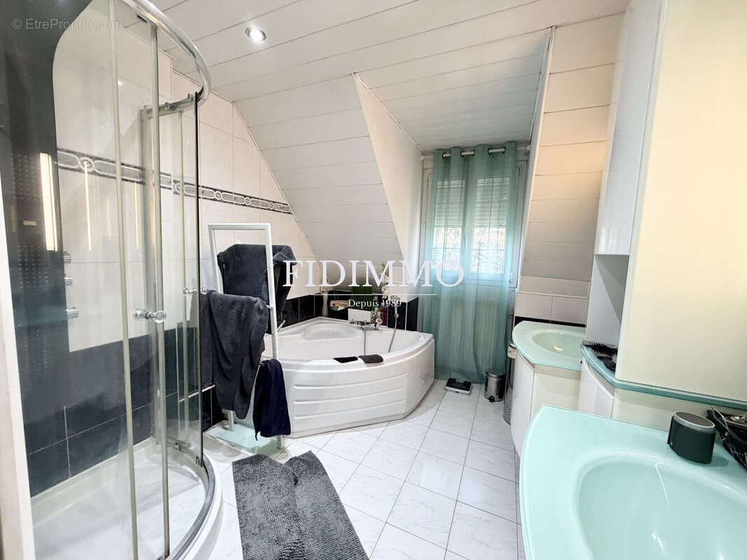 Maison à ORMESSON-SUR-MARNE