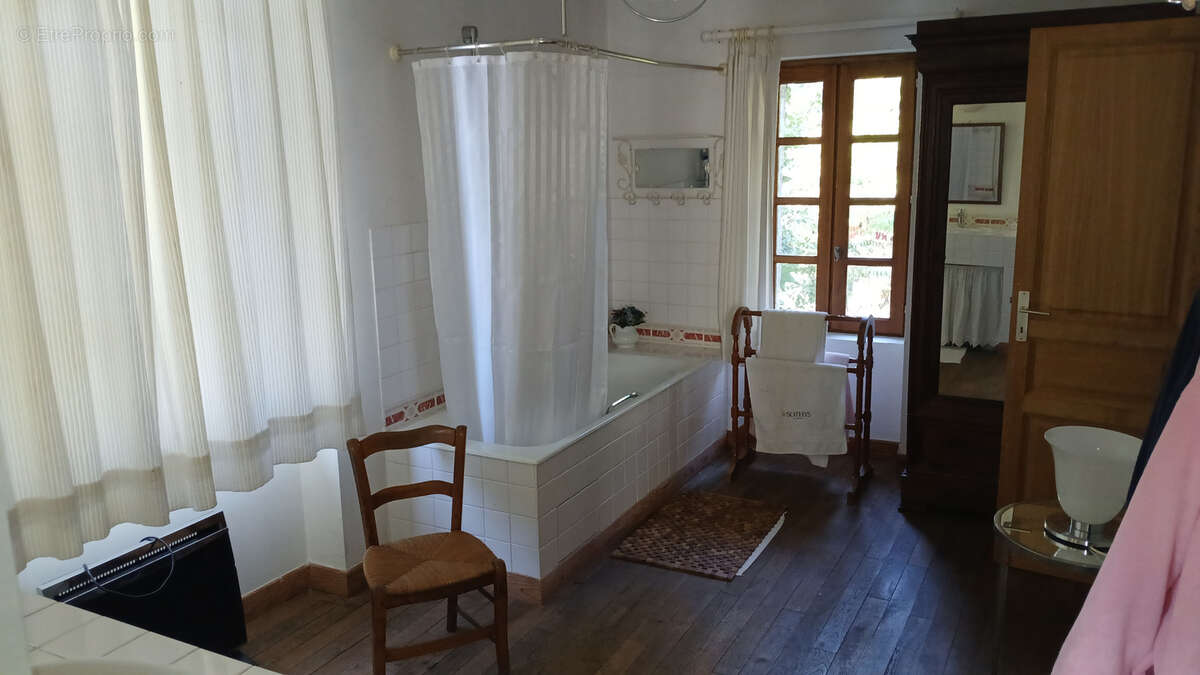 Maison à ALLY