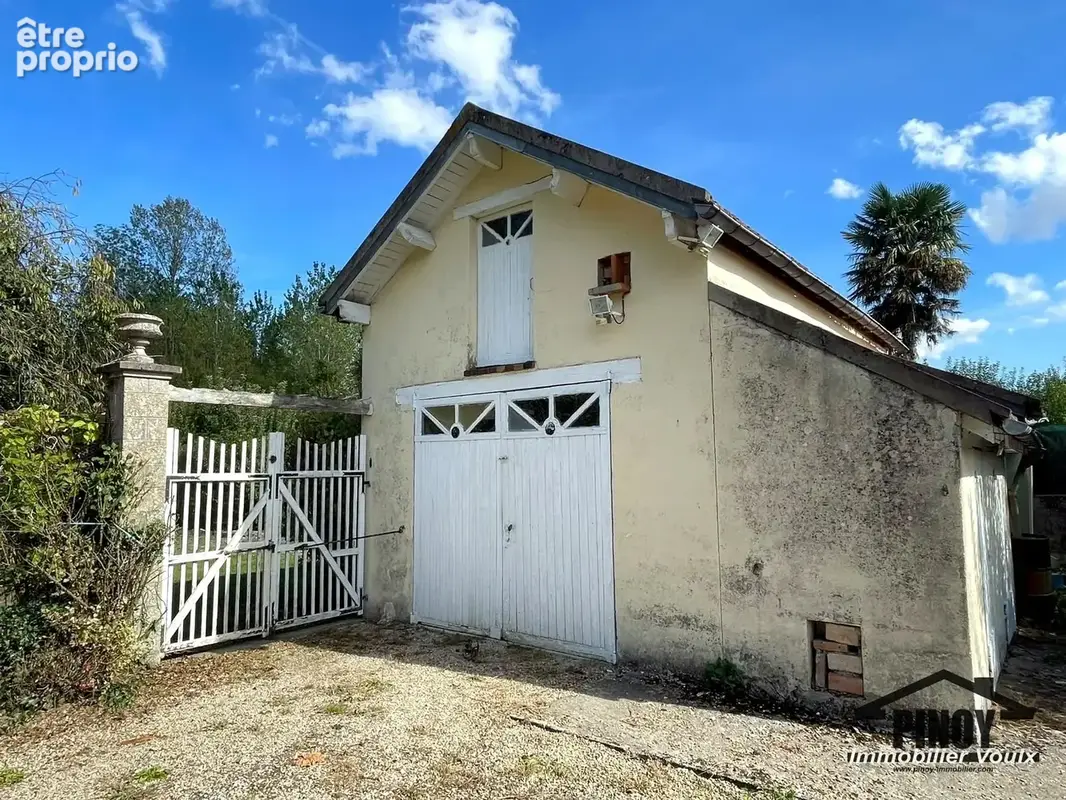 Maison bourgeoise à Voulx   4 chambres, grand terrain de 3 906 m2, garage et sous-sol - photo 13