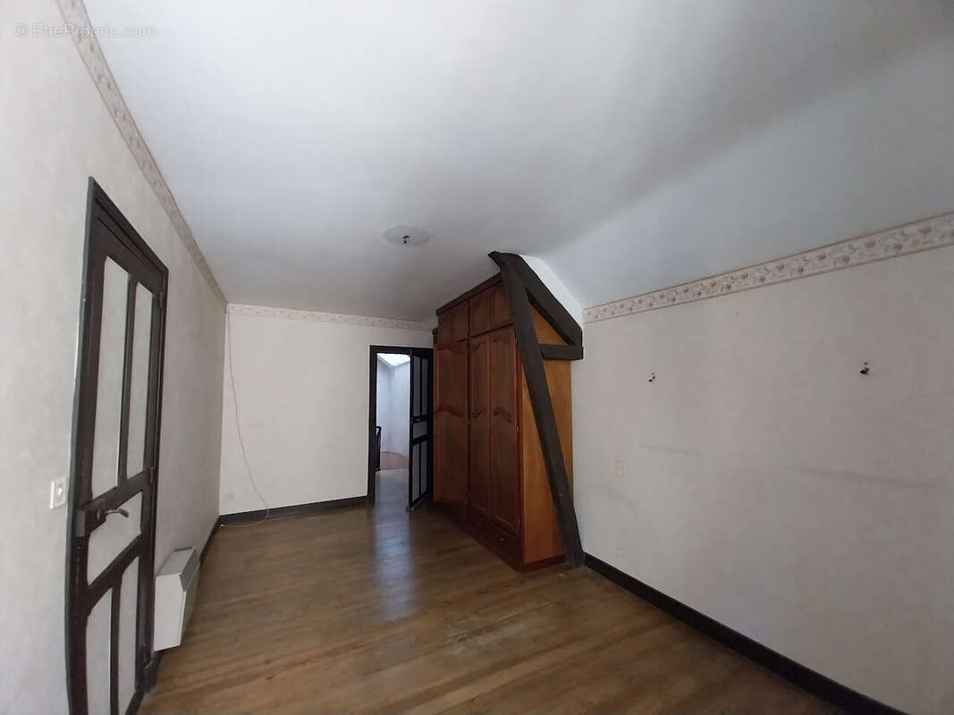Maison 115 m² à Nay  - photo 6