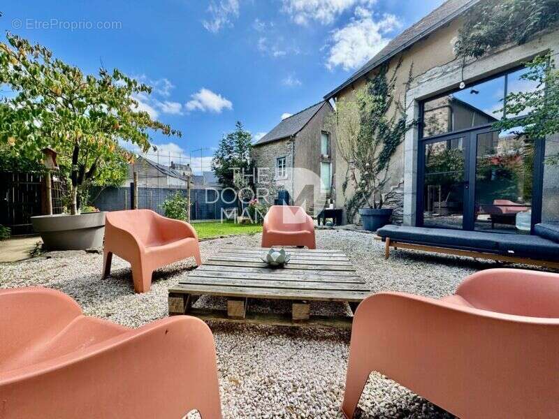Maison 53000 - photo 12