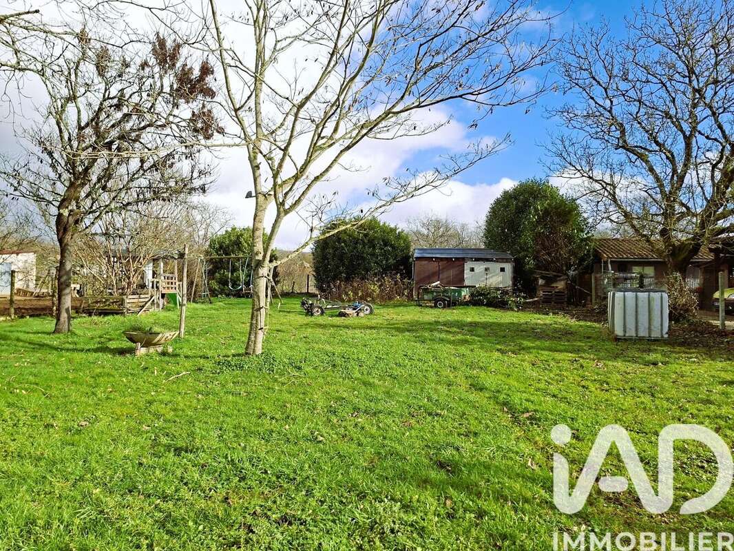 Maison 130 m² à Saint-Sornin  - photo 2