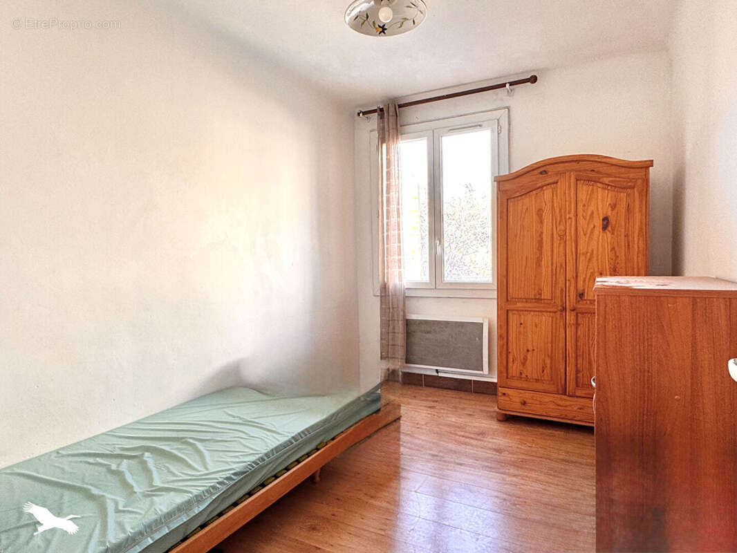 Appartement à MARSEILLE-5E