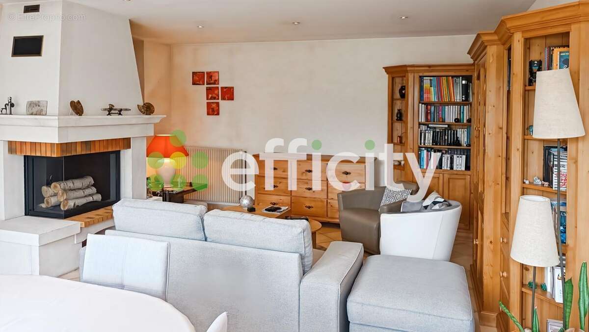 Maison à SAINT-MARCEL