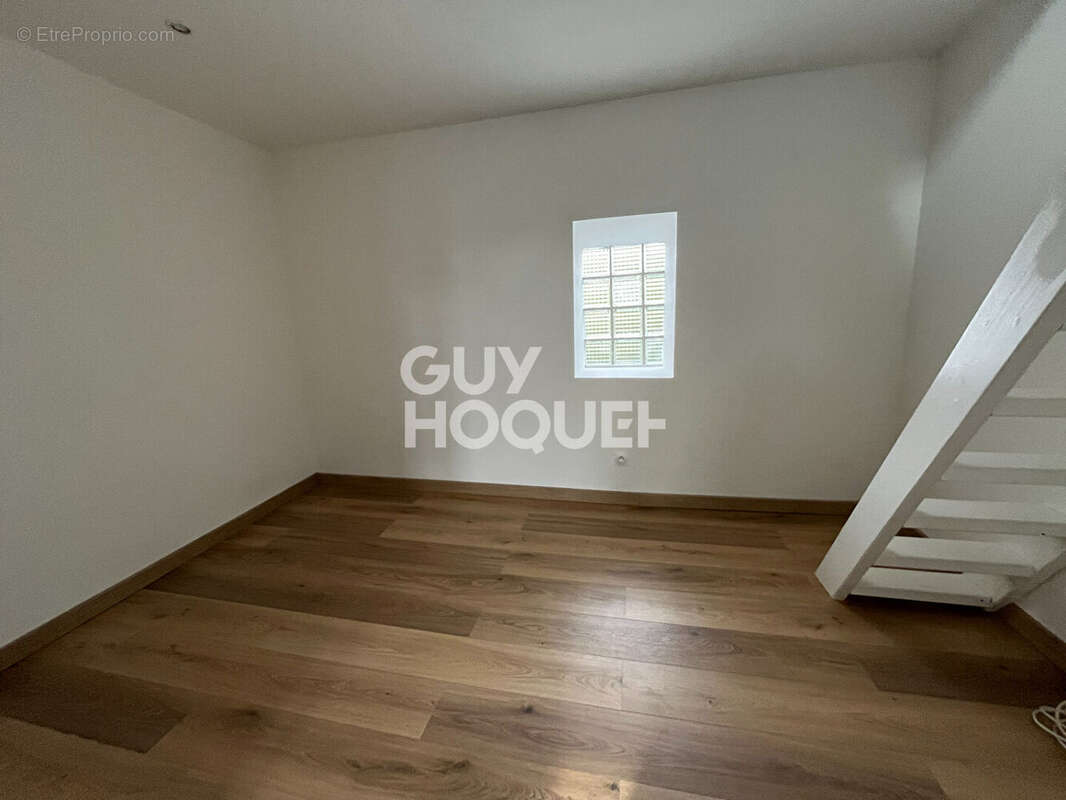 Maison à LA GOUESNIERE