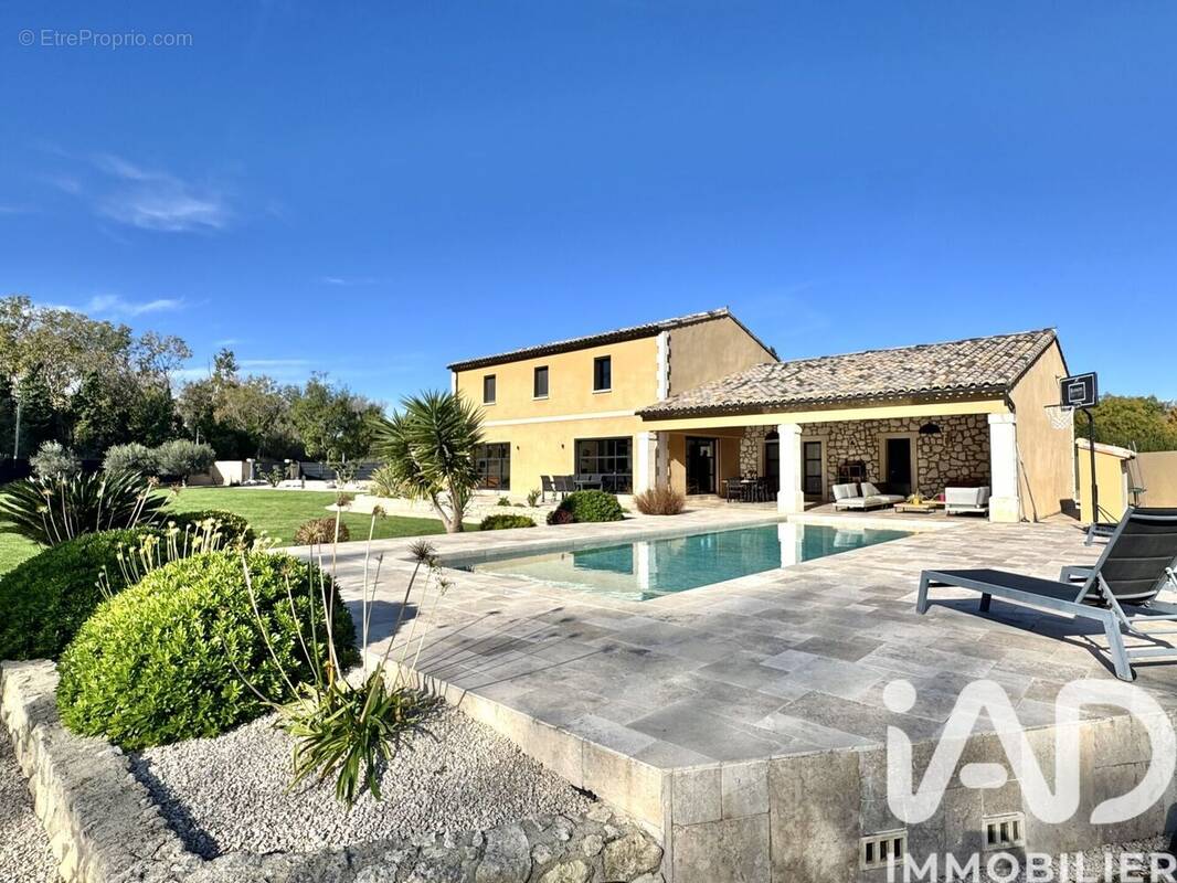 Photo 1 - Maison à TARASCON