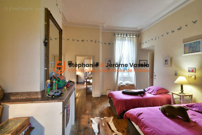 Propriété de prestige du XVIIIᵉ siècle – Domaine sur 4 hectares avec dépendances – Pyrénées - photo 16