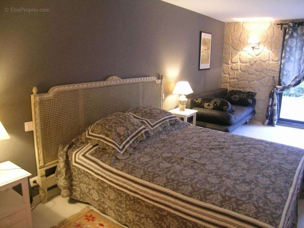 Propriété à vendre SAINT HILAIRE ( allier) comprenant une maison et un gite sur un parc de 23433 m² - photo 21