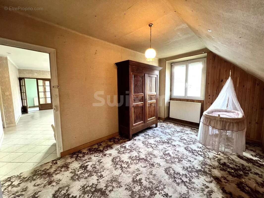 Maison à LONS-LE-SAUNIER