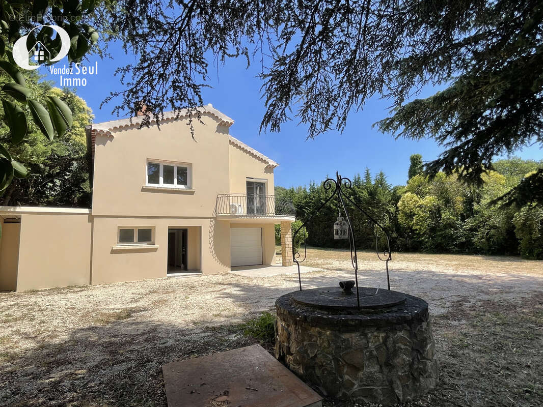 Maison à SAINT-PAUL-TROIS-CHATEAUX