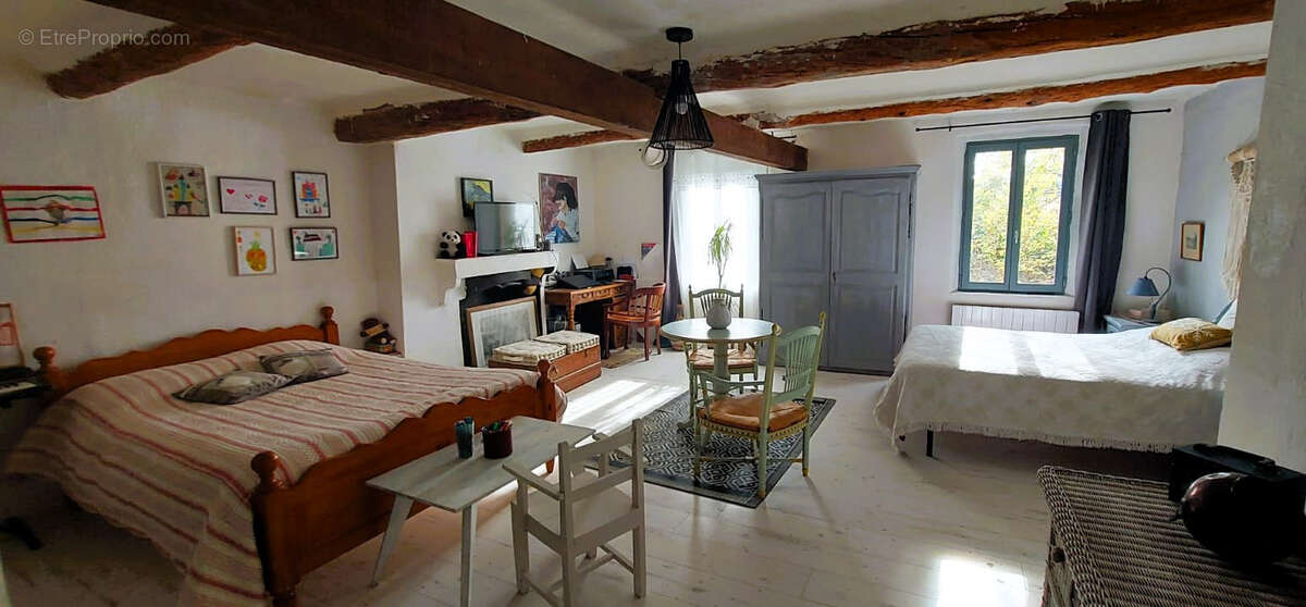 Maison à VILLECROZE