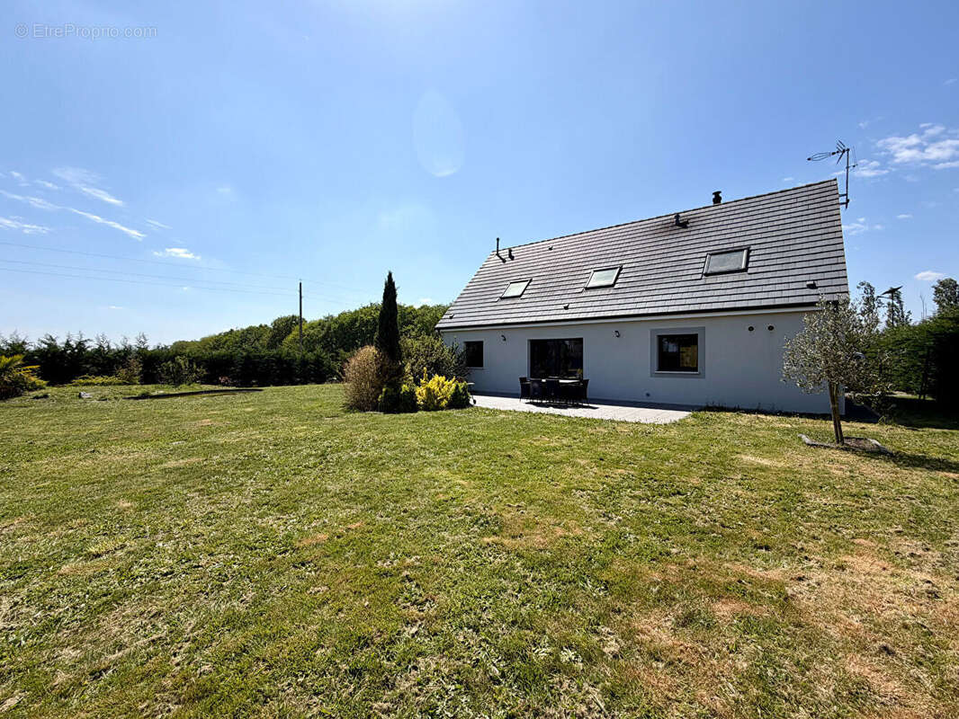 Maison à DAMVILLE