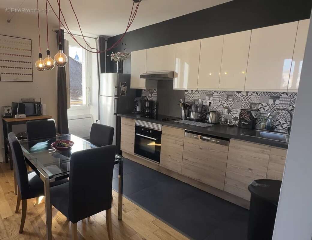 Appartement à AIX-LES-BAINS