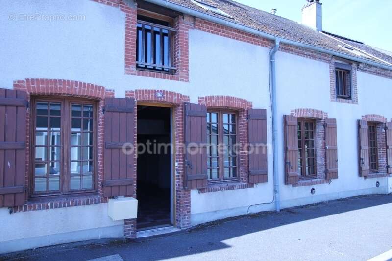 Maison à AUBIGNY-SUR-NERE