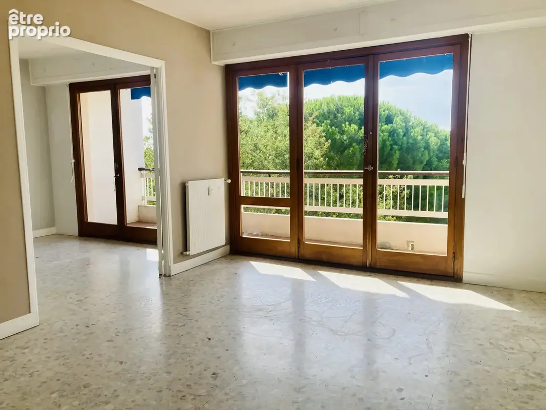 Appartement à HYERES