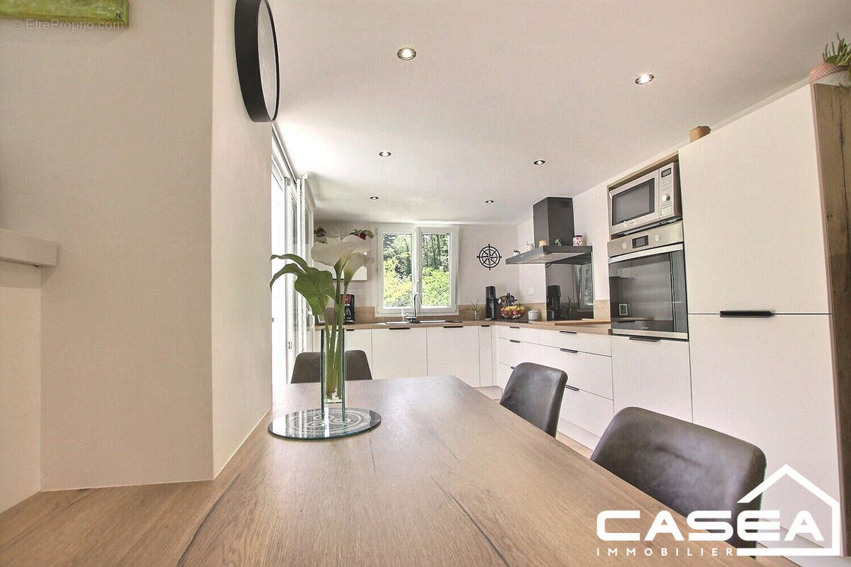 Maison 134 m² à Combrit  - photo 3
