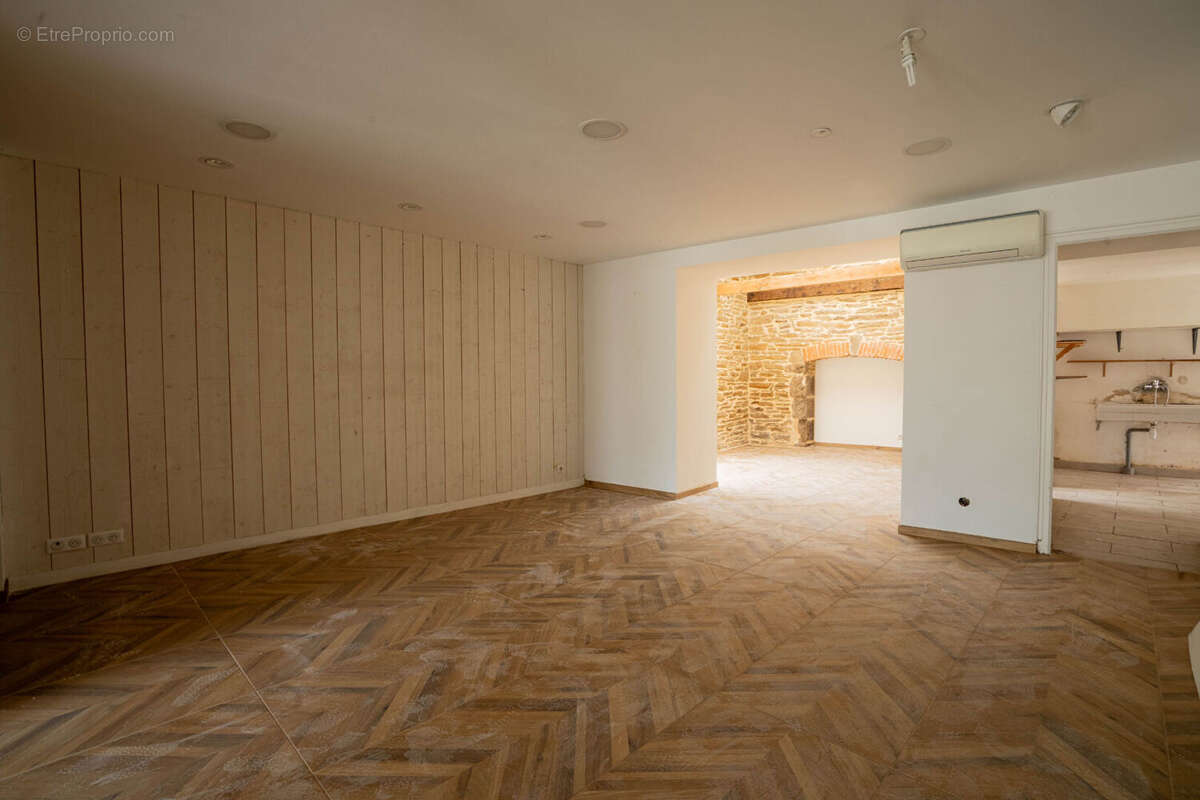 A vendre à Melgven - Local commercial 76m² - photo 9