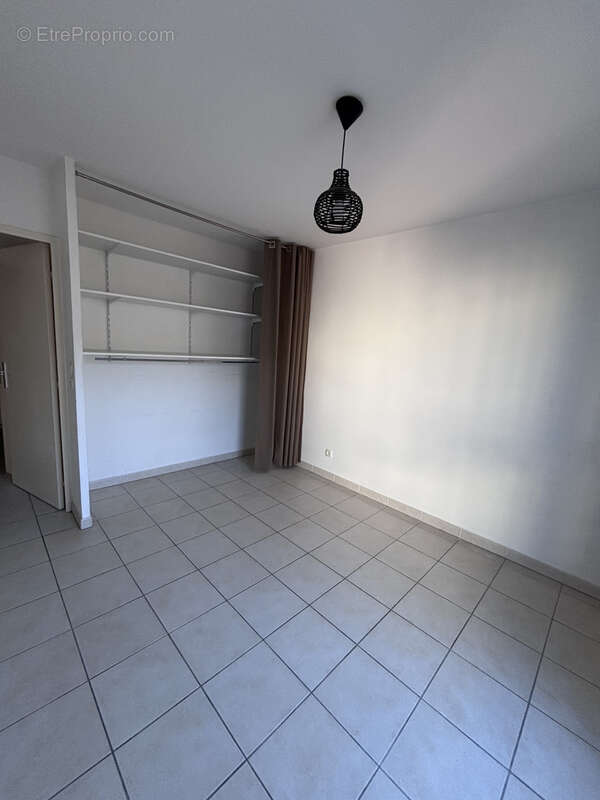 Appartement à MARSEILLE-7E