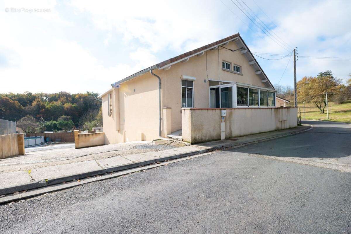 Maison à BLAYE-LES-MINES