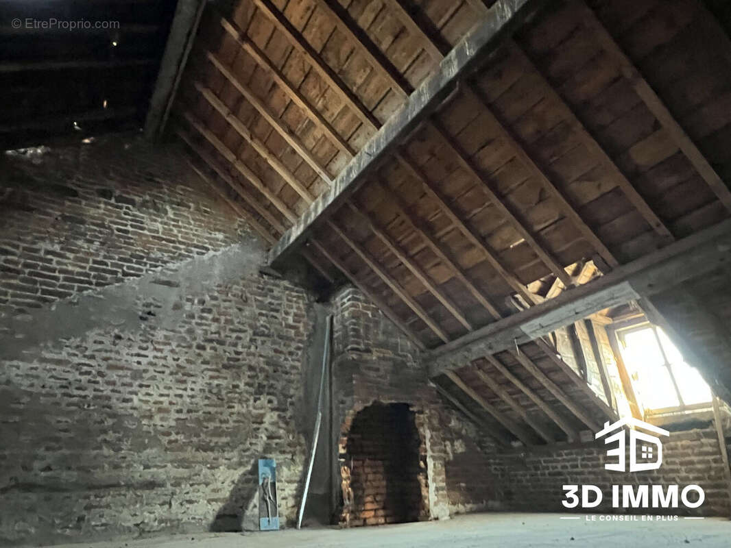 Appartement à AVESNES-SUR-HELPE