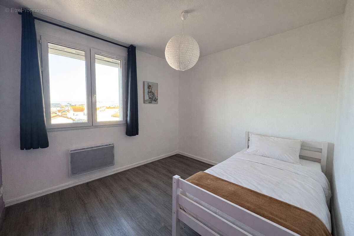 Appartement à LE COTEAU