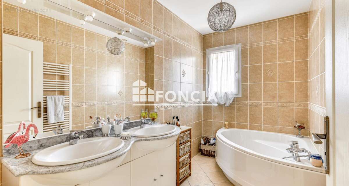 Maison à CONILHAC-CORBIERES