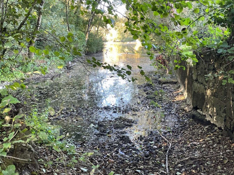 Maison à GOND-PONTOUVRE