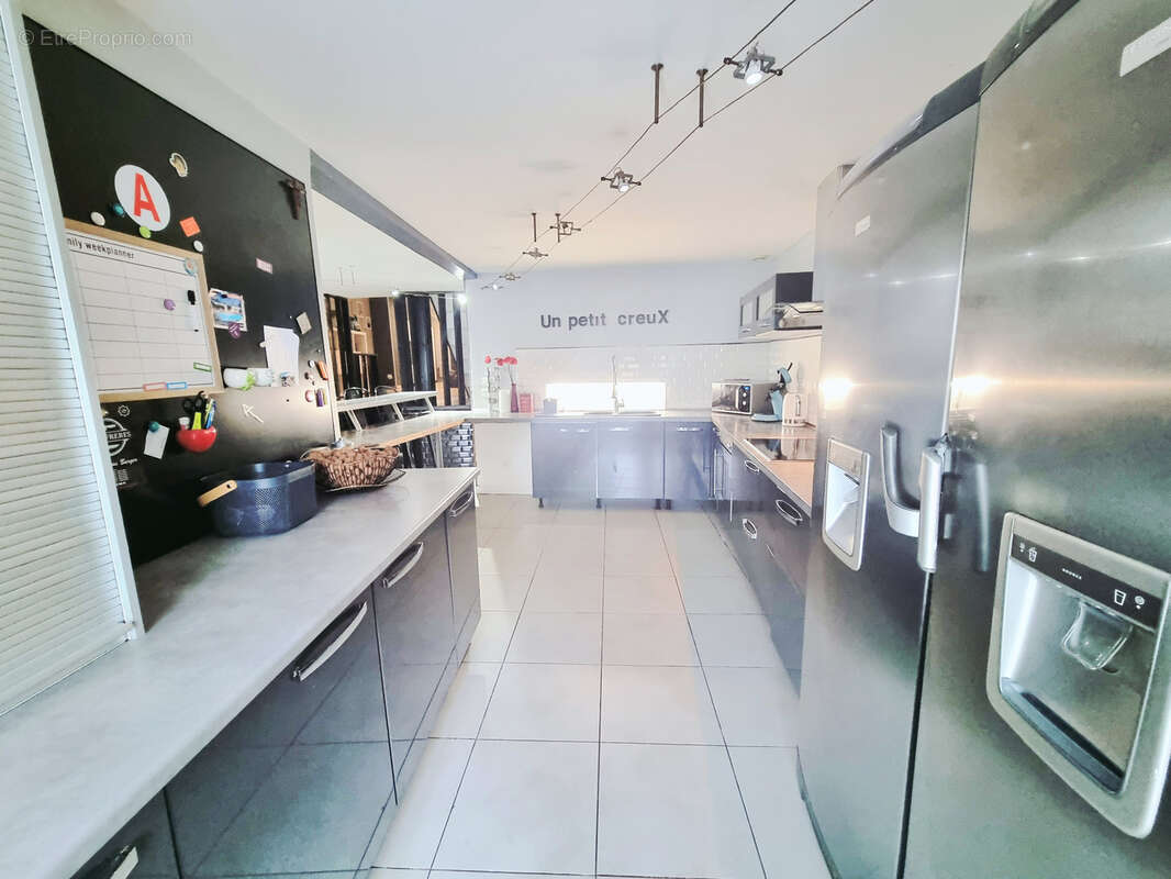 Maison à VIC-SUR-SEILLE