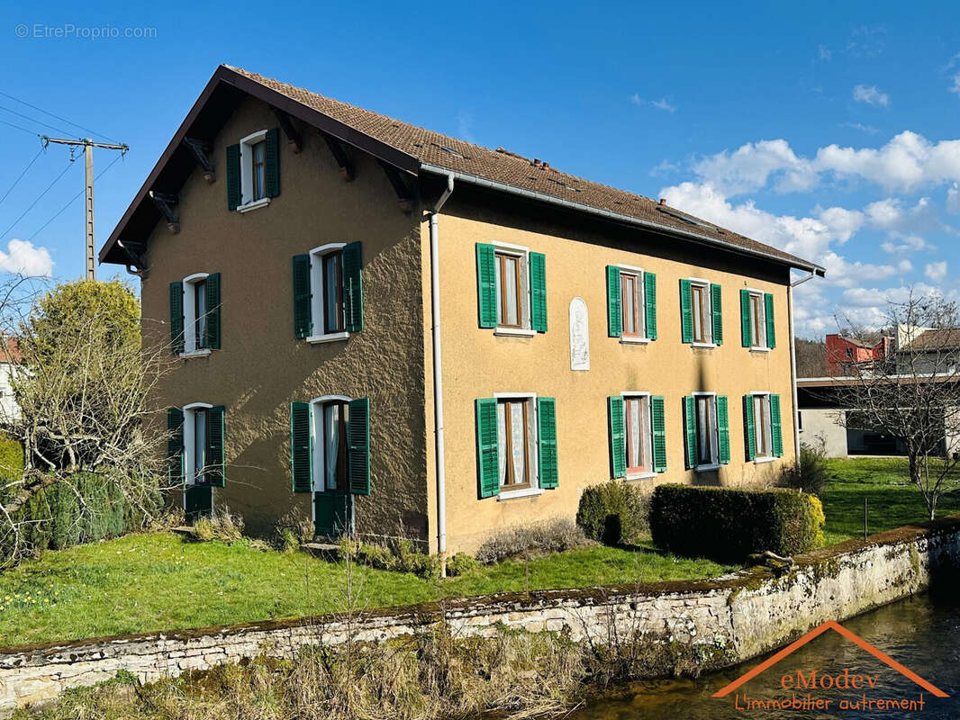Maison à DOCELLES