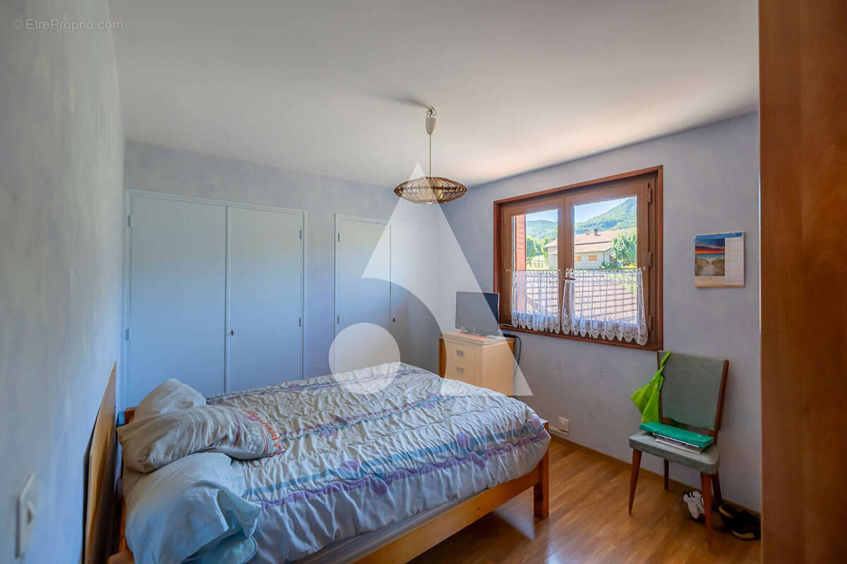 Maison à BELLAFFAIRE