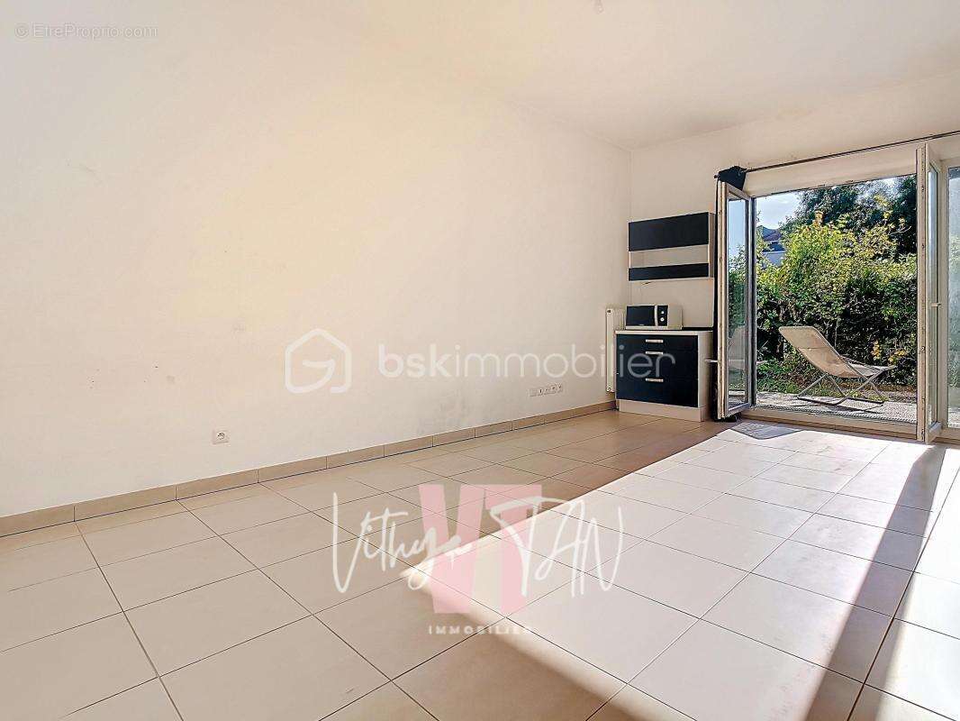 Appartement à BUSSY-SAINT-GEORGES