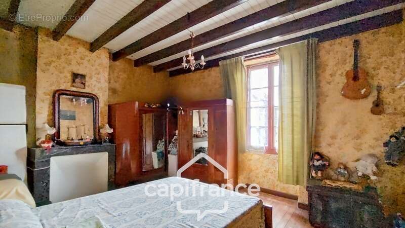 Maison de village louée - 8 pièces LAFITTE SUR LOT (47) - photo 11
