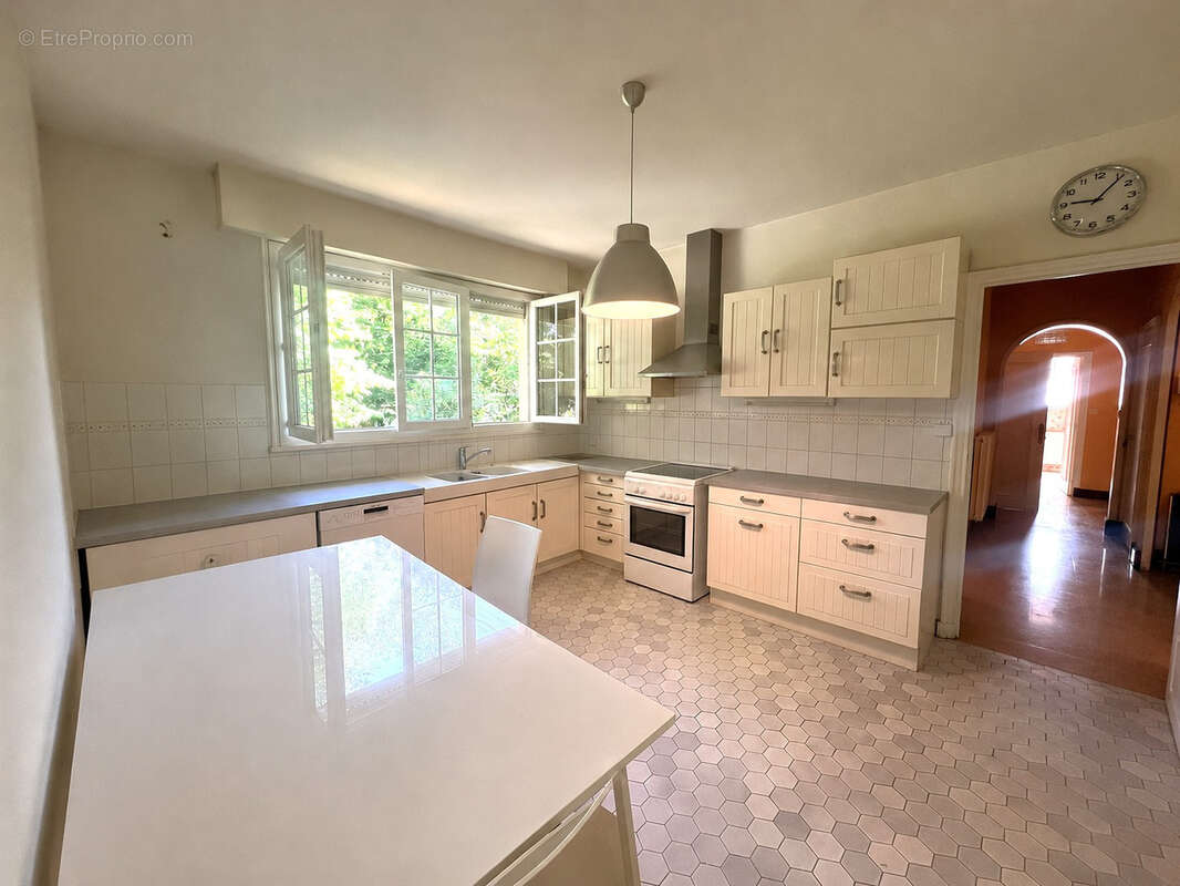 Chevigny Saint Sauveur 'Bois du Roy' - Maison 7 pièces 284m2 - photo 2