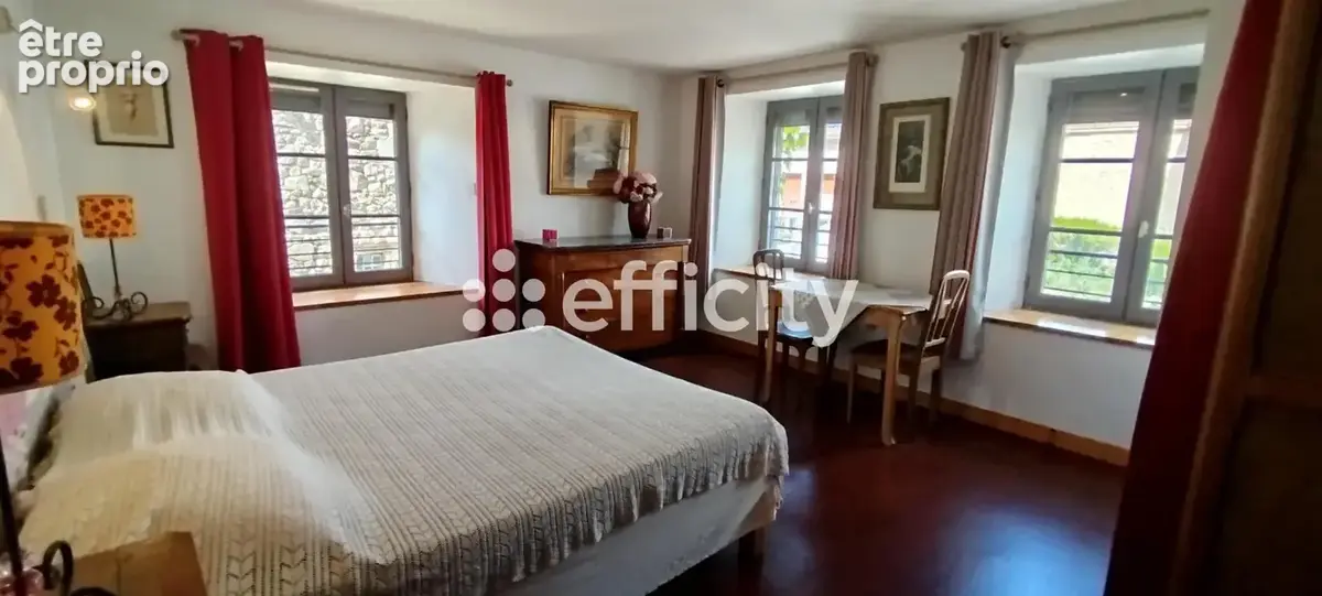 Maison 292 m² à Usson-En-Forez  - photo 19