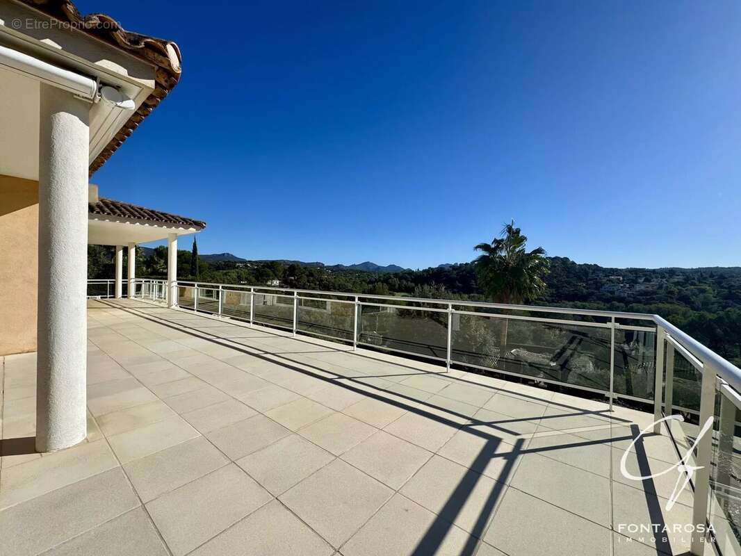 Maison à SAINT-RAPHAEL