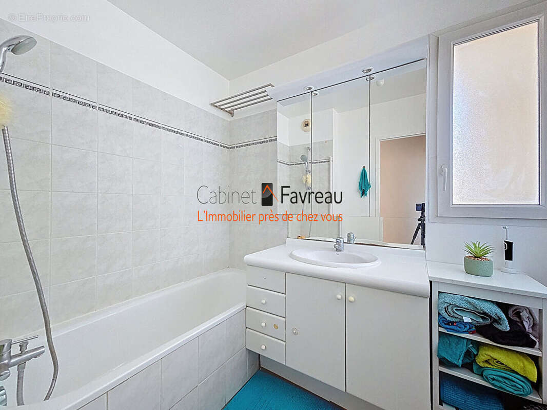 Appartement à FRESNES
