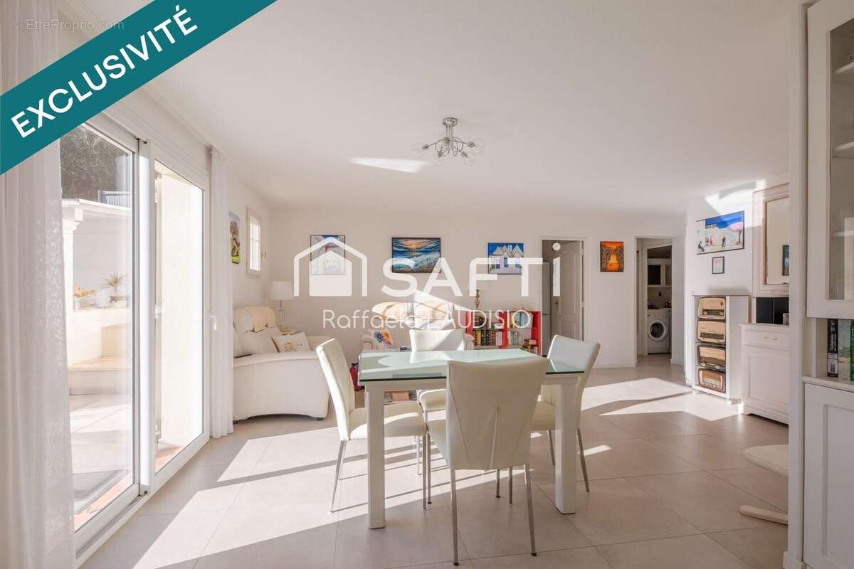 Photo 7 - Maison à FREJUS