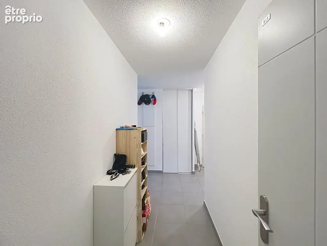 Grand Appartement T3 Traversant avec grande terrasse, parking sous sol, Métro à pieds - photo 2
