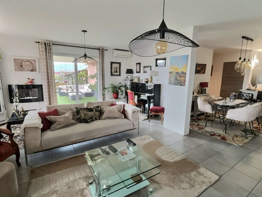 Appartement à DRAGUIGNAN