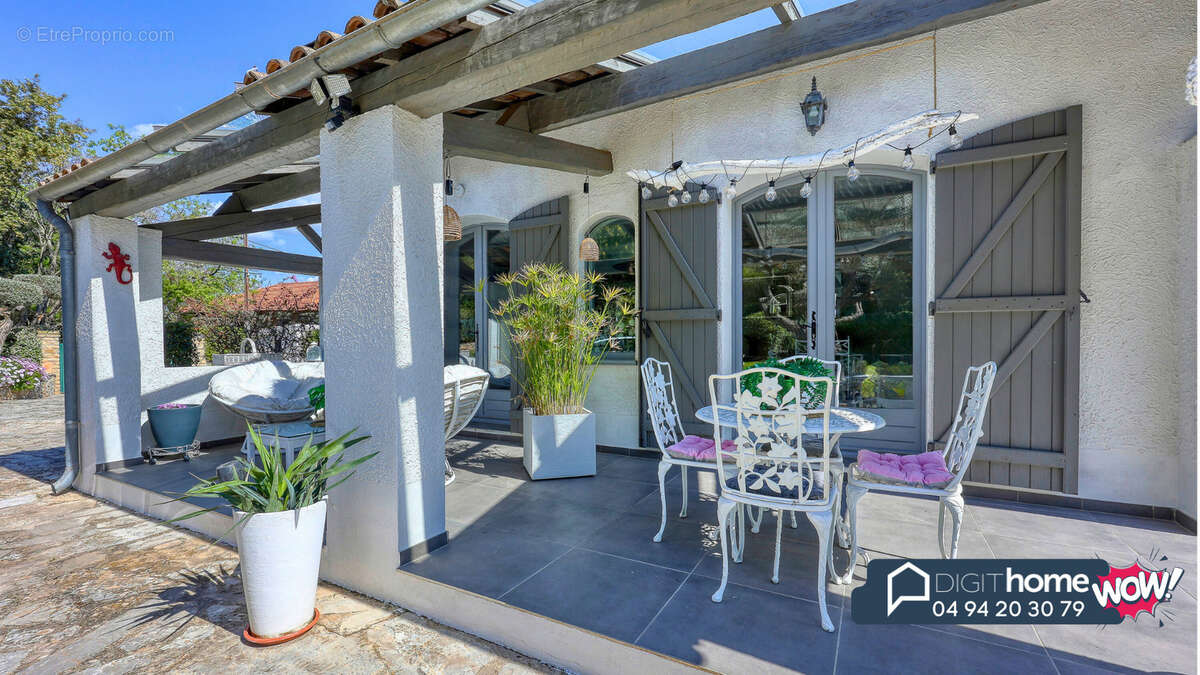 Maison à SOLLIES-VILLE