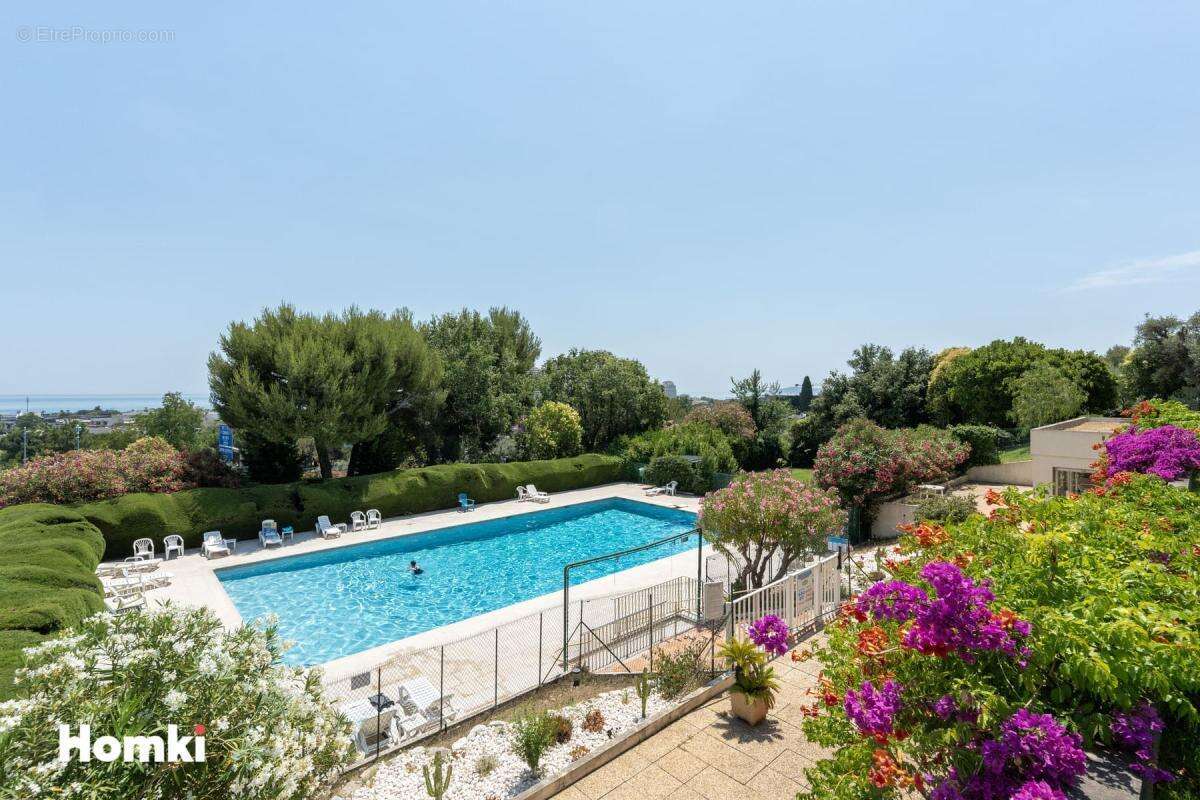 Appartement à VILLENEUVE-LOUBET