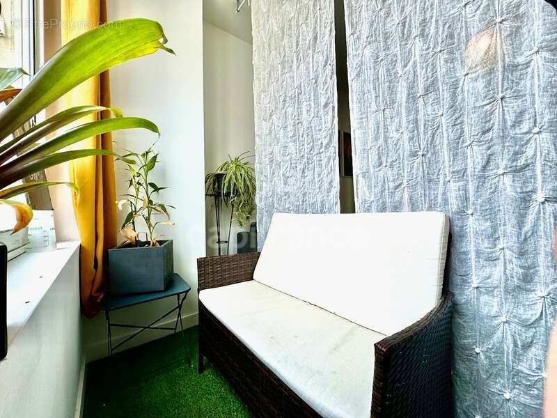 Appartement à FOURAS