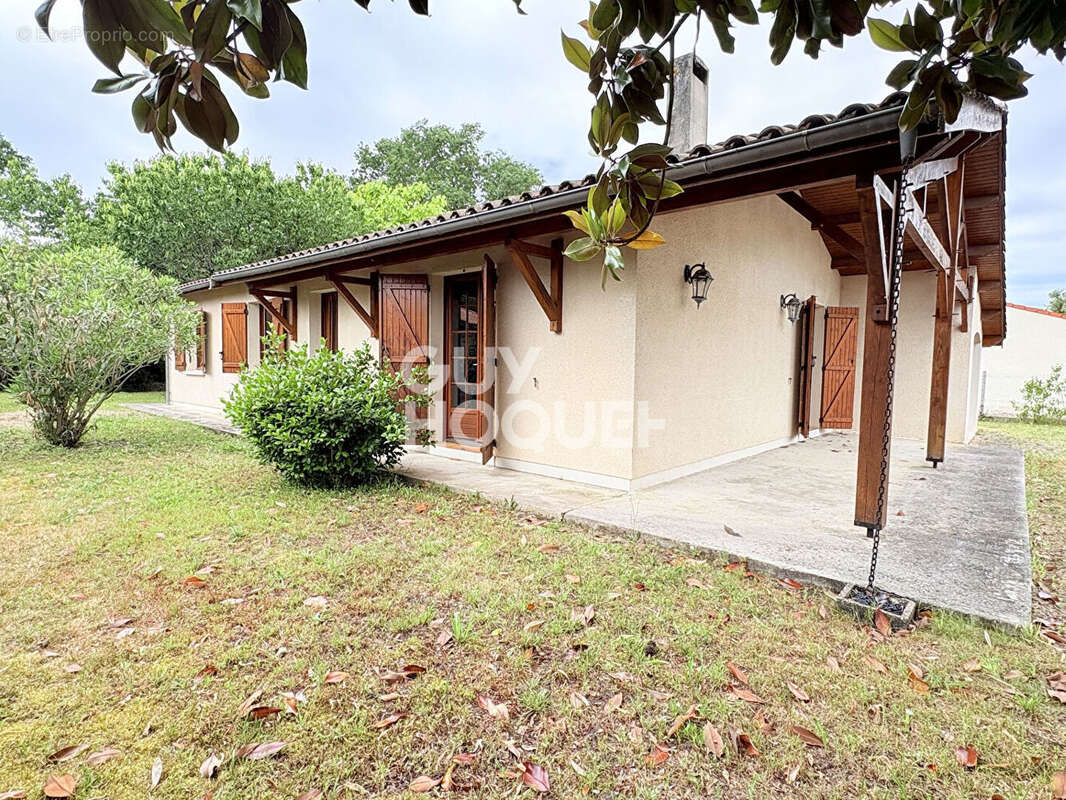 Maison à VILLENAVE-D'ORNON