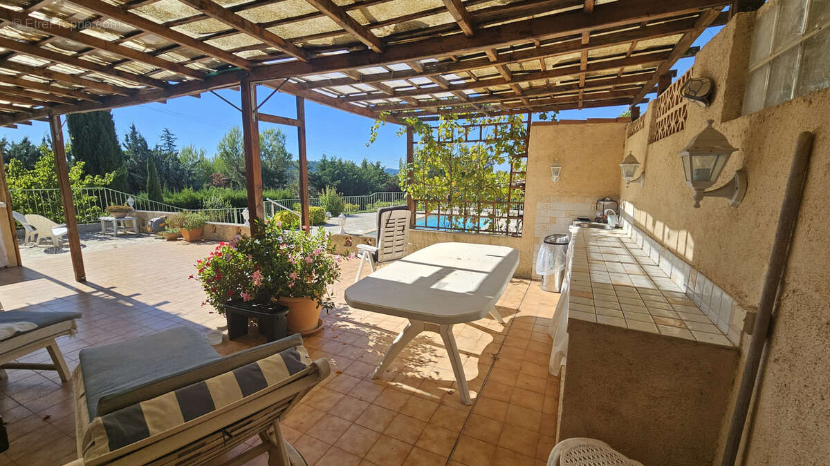 Maison à LA CADIERE-D'AZUR