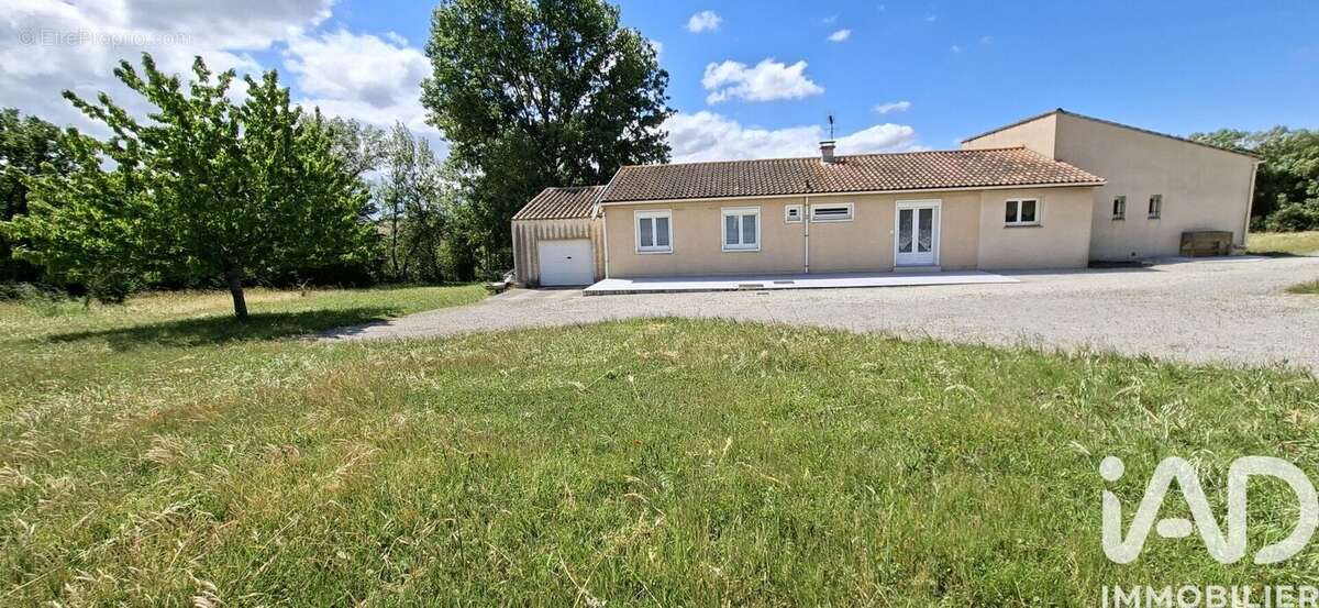 Maison 199 m² à Saint-Martin-Le-Vieil  - photo 6