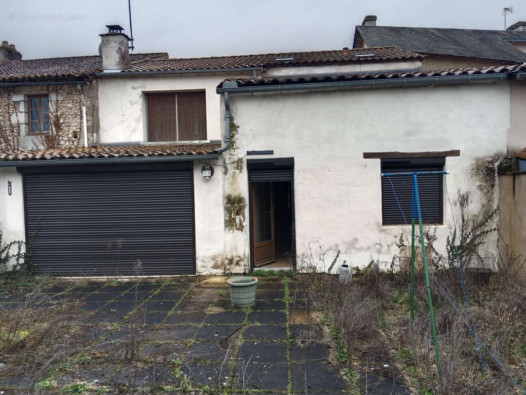 jardun  - Maison à USSON-DU-POITOU