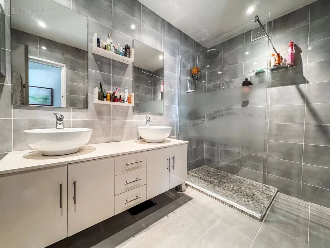 Maison à CAGNES-SUR-MER