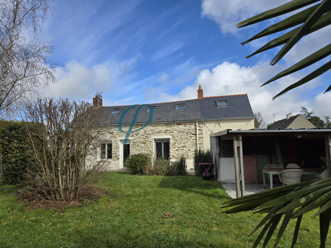 Maison à SAINT-MARS-DU-DESERT