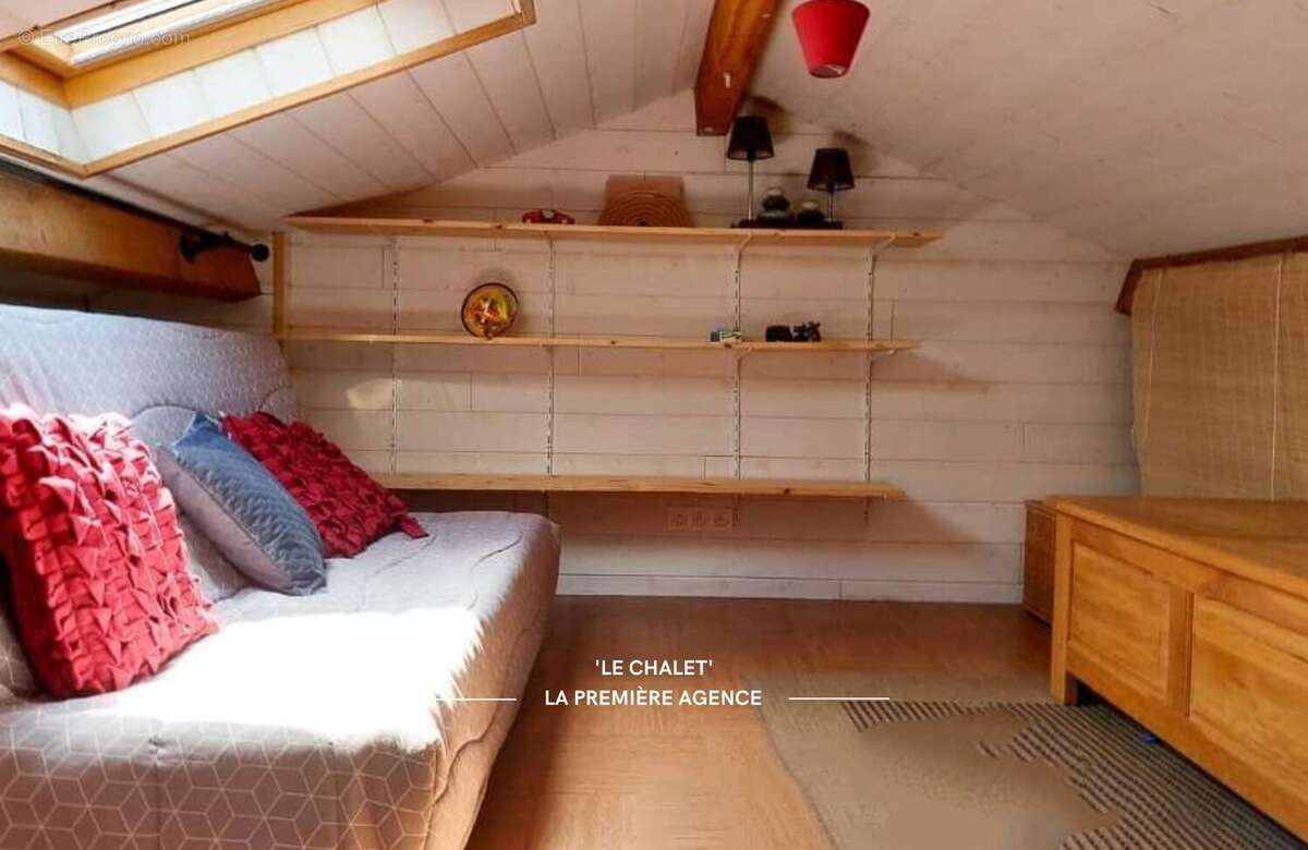 Maison à JOUX