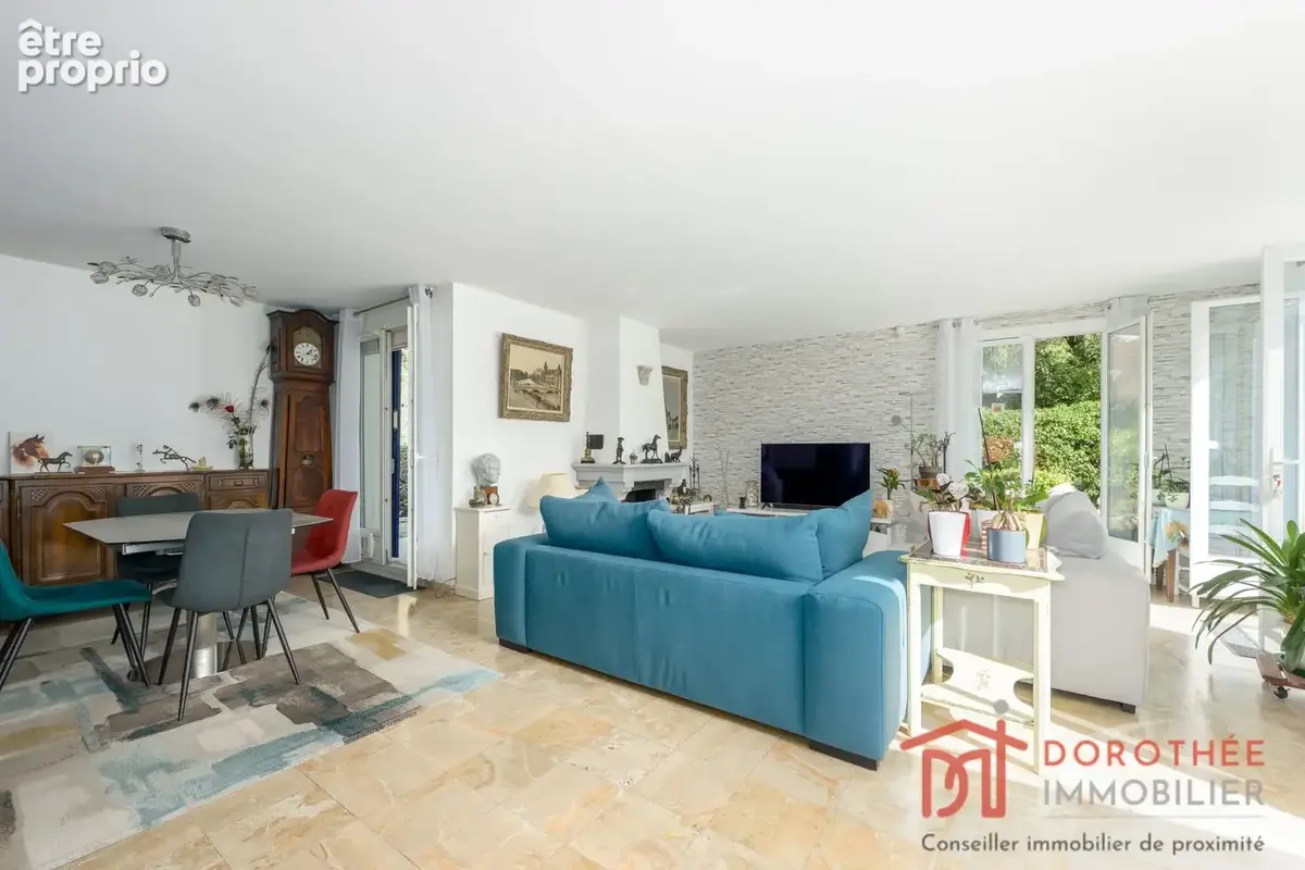 Maison 8 pièces 215 m² à vendre à Villecresnes (94440) - photo 6